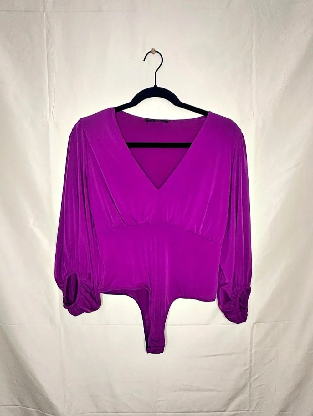 21 Saints Women's Magenta V-Neck Bodysuit Bishop like Sleeves Size XL
